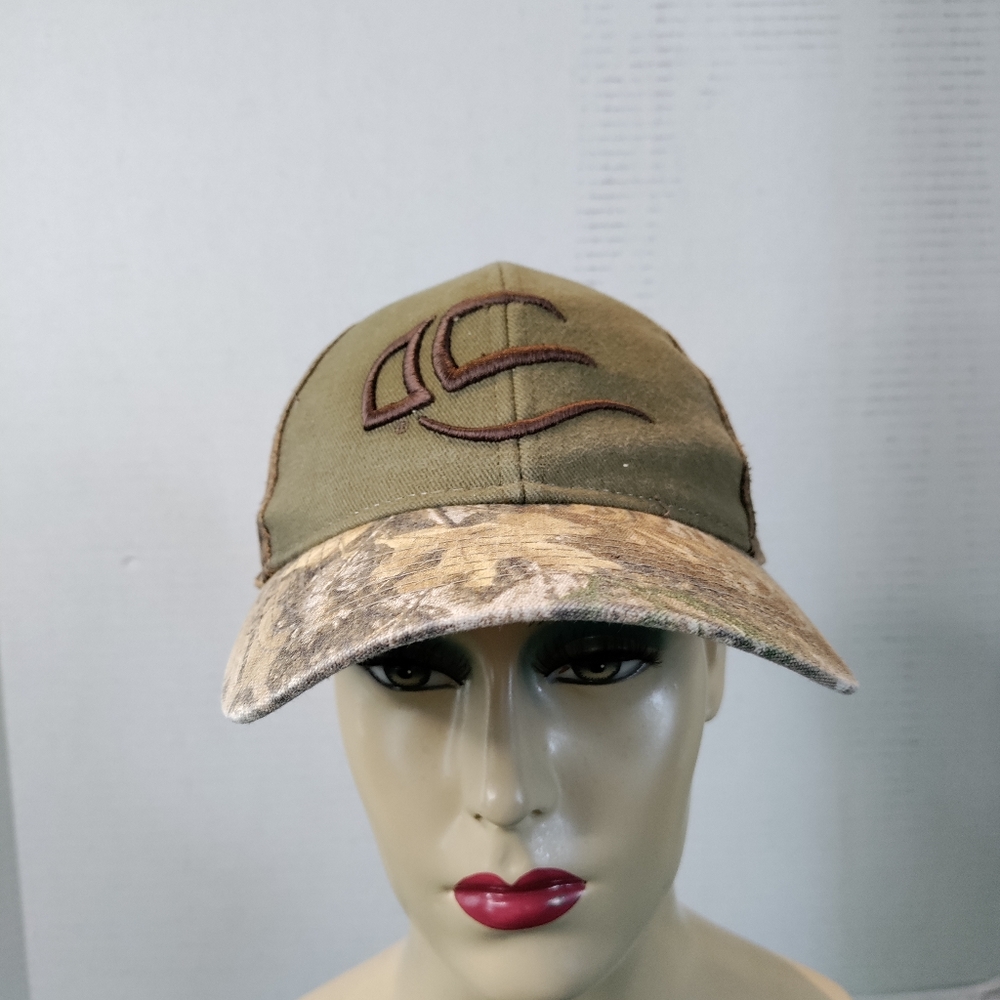 Real Tree Camo Hat Adjustable HPT 200.￼